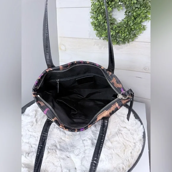 Coach F25282 Purple Ocelot Nylon Tote with Patent Leather Trim Shoulder Bag - Picture 11 of 17